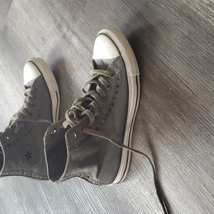 Converse high top size 9